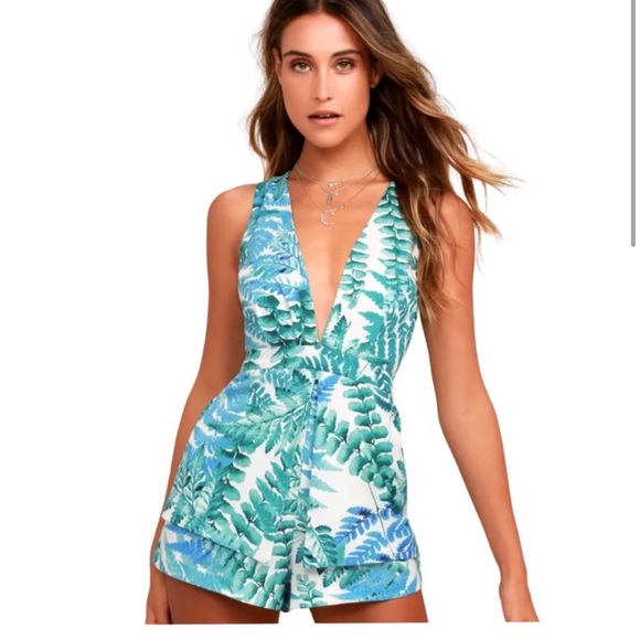 Lulus Dresses & Skirts - The cutest Lulu’s romper!